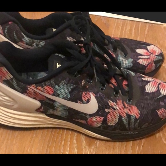 Floral Nike Lunarglide 6 Athletic Shoes - Picture 2 of 6